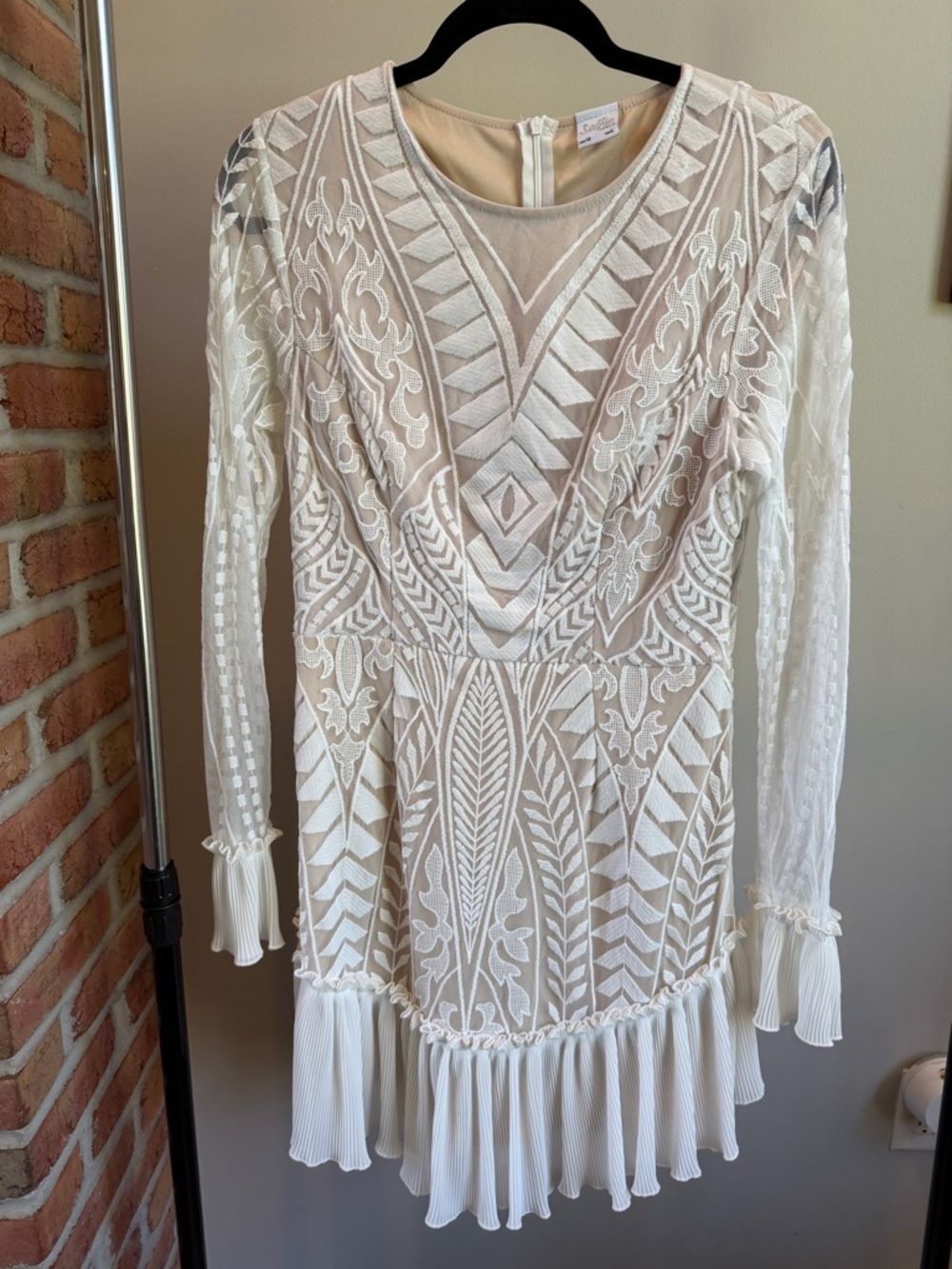Selfie Leslie White Embroidered Lace Long-Sleeve Dress with pleated ruffle hem - Picture 3 of 8